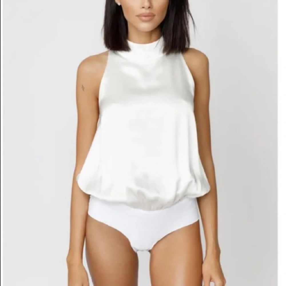 Kands London white pure silk halter neck blouse - Picture 9 of 9